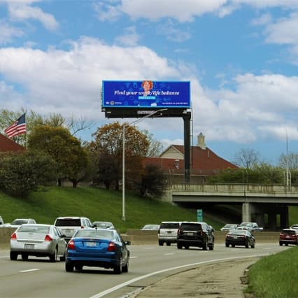 out of home advertising detriot digital billboard