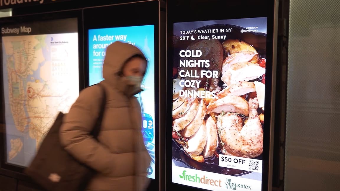 out of home digital billboard advertising