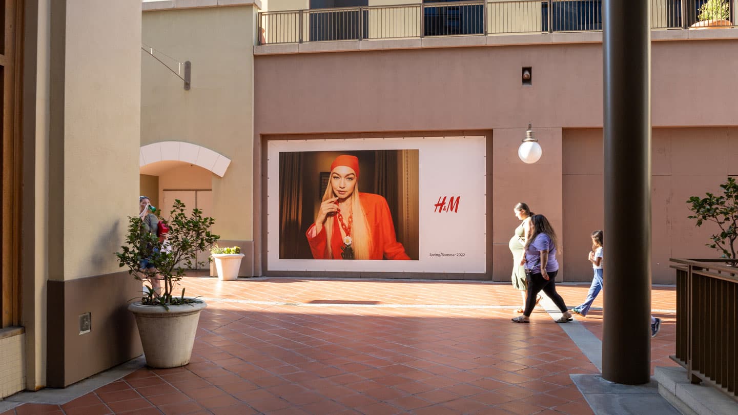 out of home place-based advertising h and m
