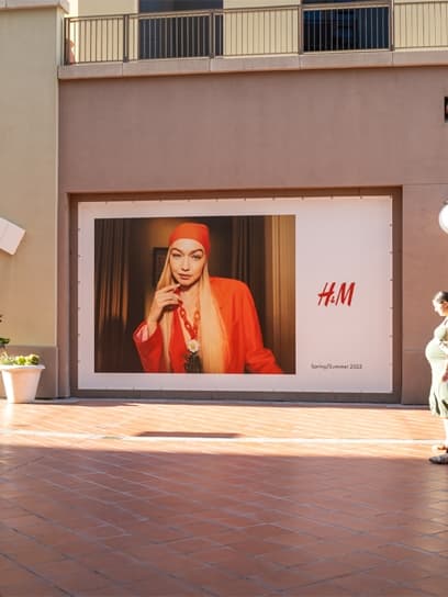 out of home place-based advertising h and m