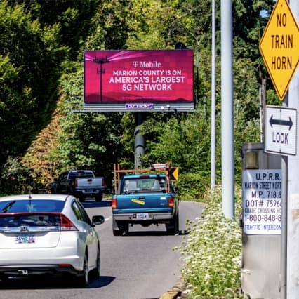 out of home digital poster advertising portland tmobile