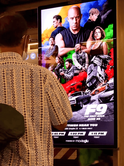 out of home digital billboard advertising